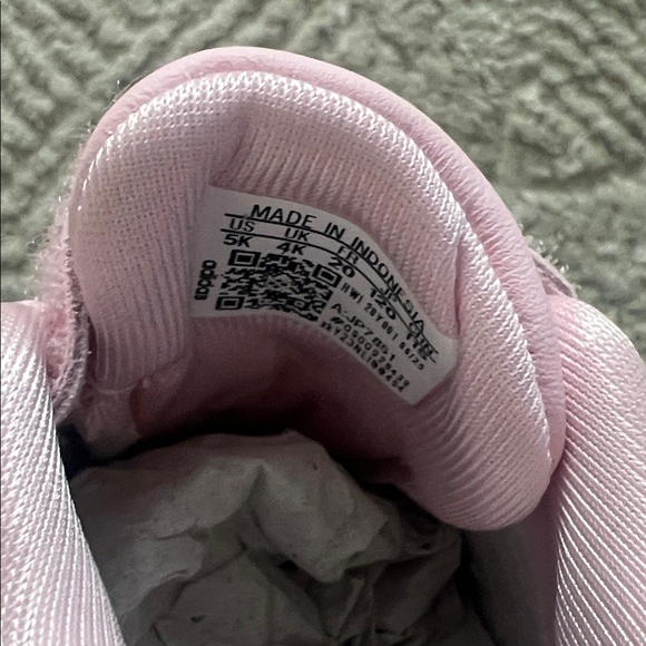 Infant/Toddler’s Adidas VL Court 3.0 Pink Sneakers - Picture 5 of 8